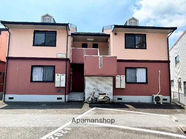 西彼杵郡長与町吉無田郷の賃貸アパート。駐車場1台無料です！