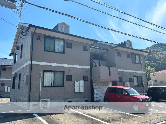 西彼杵郡時津町野田郷の賃貸アパート。駐車場敷地内無料で確保出来ます♪