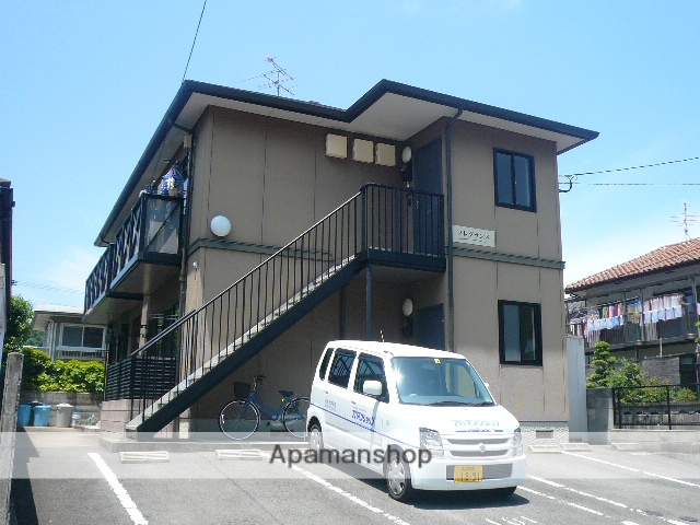 西彼杵郡長与町嬉里郷の賃貸アパート。積水ハウス施工のハイグレード賃貸住宅！駐車場１台込みです！